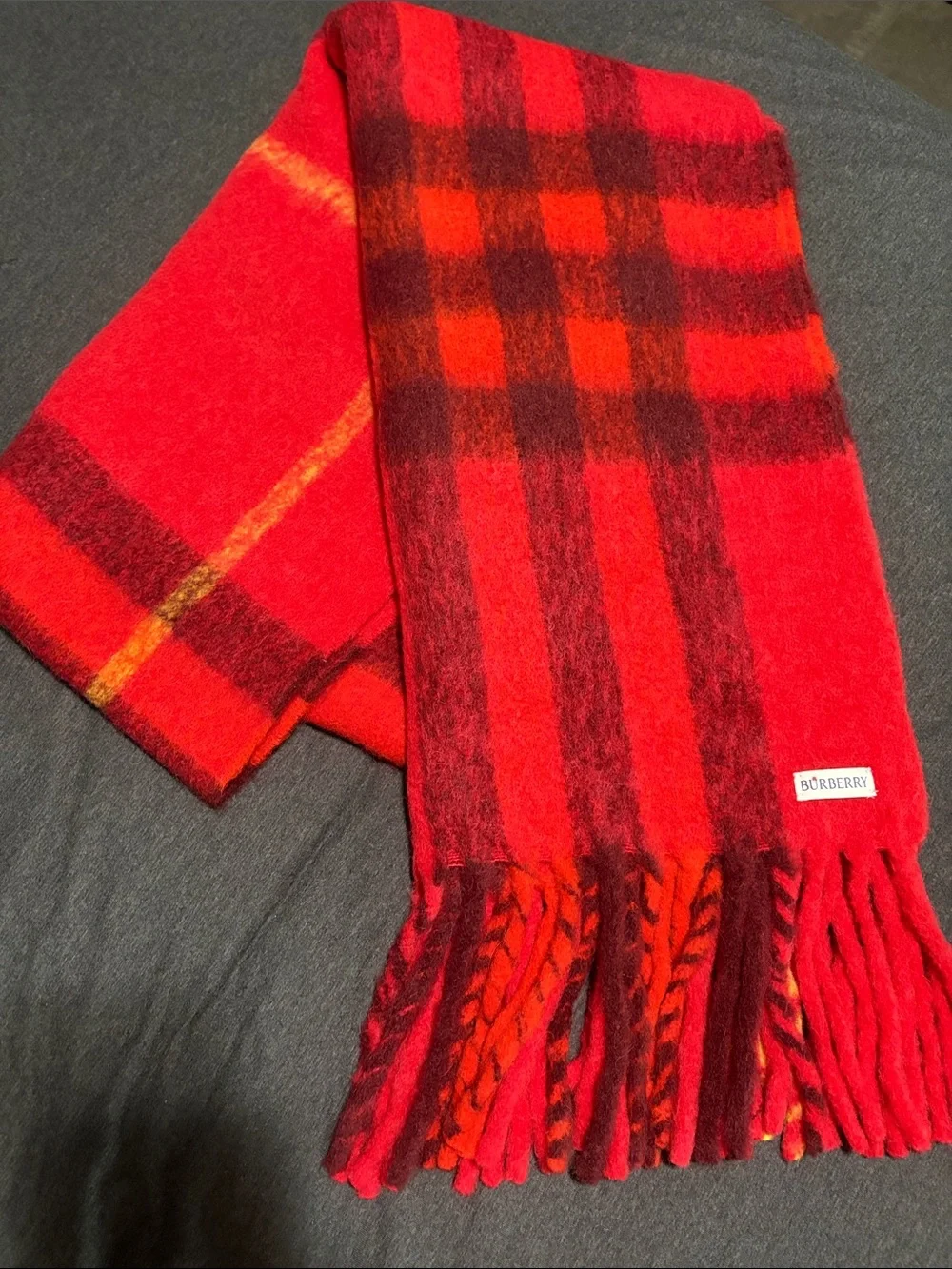 BNWT Burberry Red and Black Plaid Alpaca Wool Scarf with Fringe.